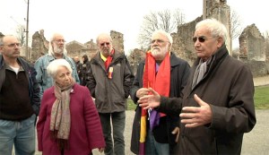 Hébras durante un momento de la visita 