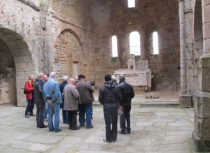Interior de la Iglesia de Oradour donde murieron asesinadas las mujeres y niños de la localidad.