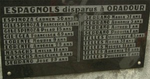 Parte de la placa que contiene los nombres españoles