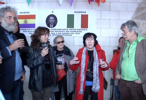 Gabriella Manelli hace un brindis por Picelli