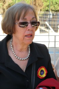 Ludivina García Arias , pta de la Asociacion Descendientes del Exilio Español, durante su intervención en el acto de homenaje