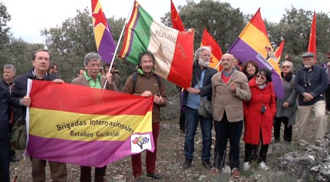 Acto en el Alto del Mal Nombre, lugar de la muerte de Guido Picelli, y donde encontramos "in situ" guías para peines de balas de fusil y restos de metralla, lo que demuestra que fue un lugar muy batido por el enemigo.