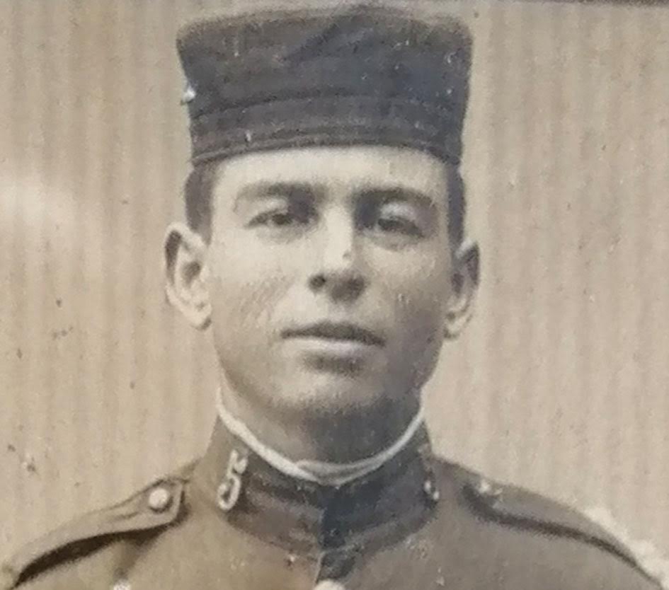 This image has an empty alt attribute; its file name is alejandro-matrinez-sanchez-1-5.jpg